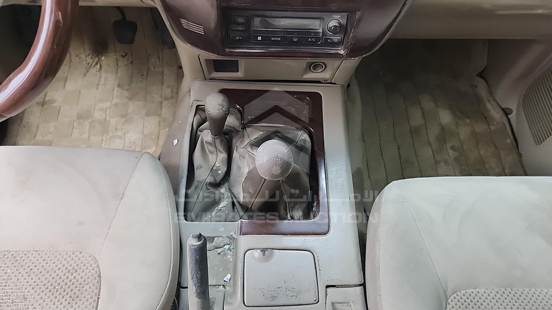 1998 NISSAN PATROL VIN: JN1TBSY61Z0404977