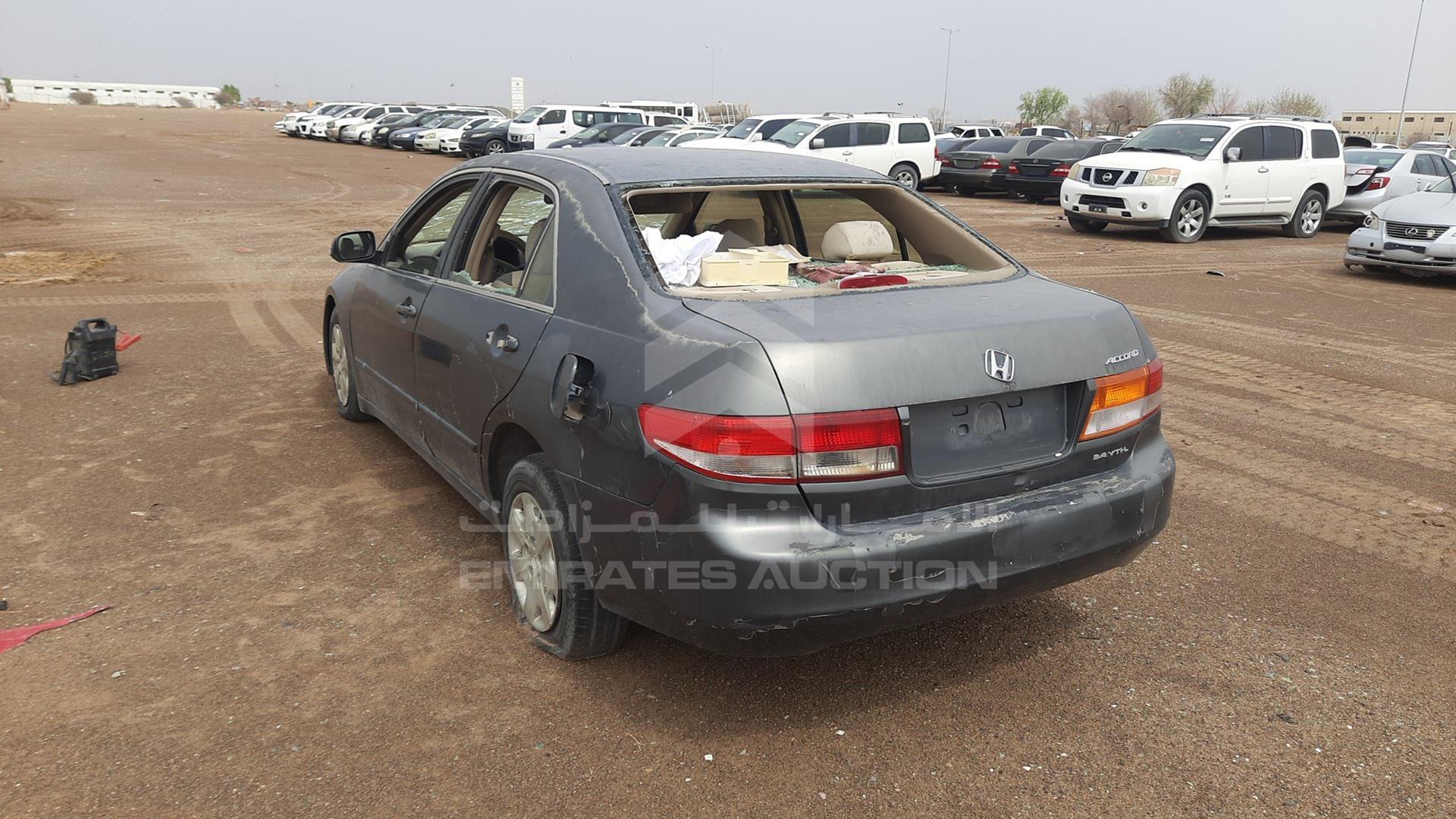 2005 HONDA ACCORD VIN: JHMCM56595C400192