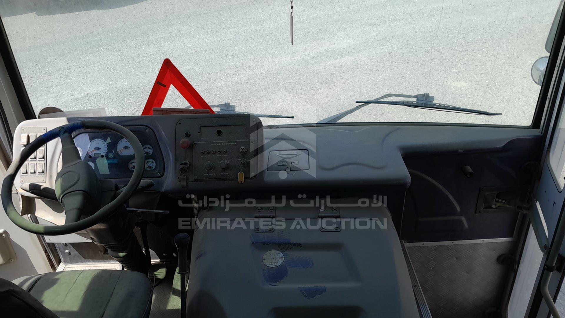 2015 ASHOK LEYLAND FALCON VIN: MB1PBEWA5FE1P4446