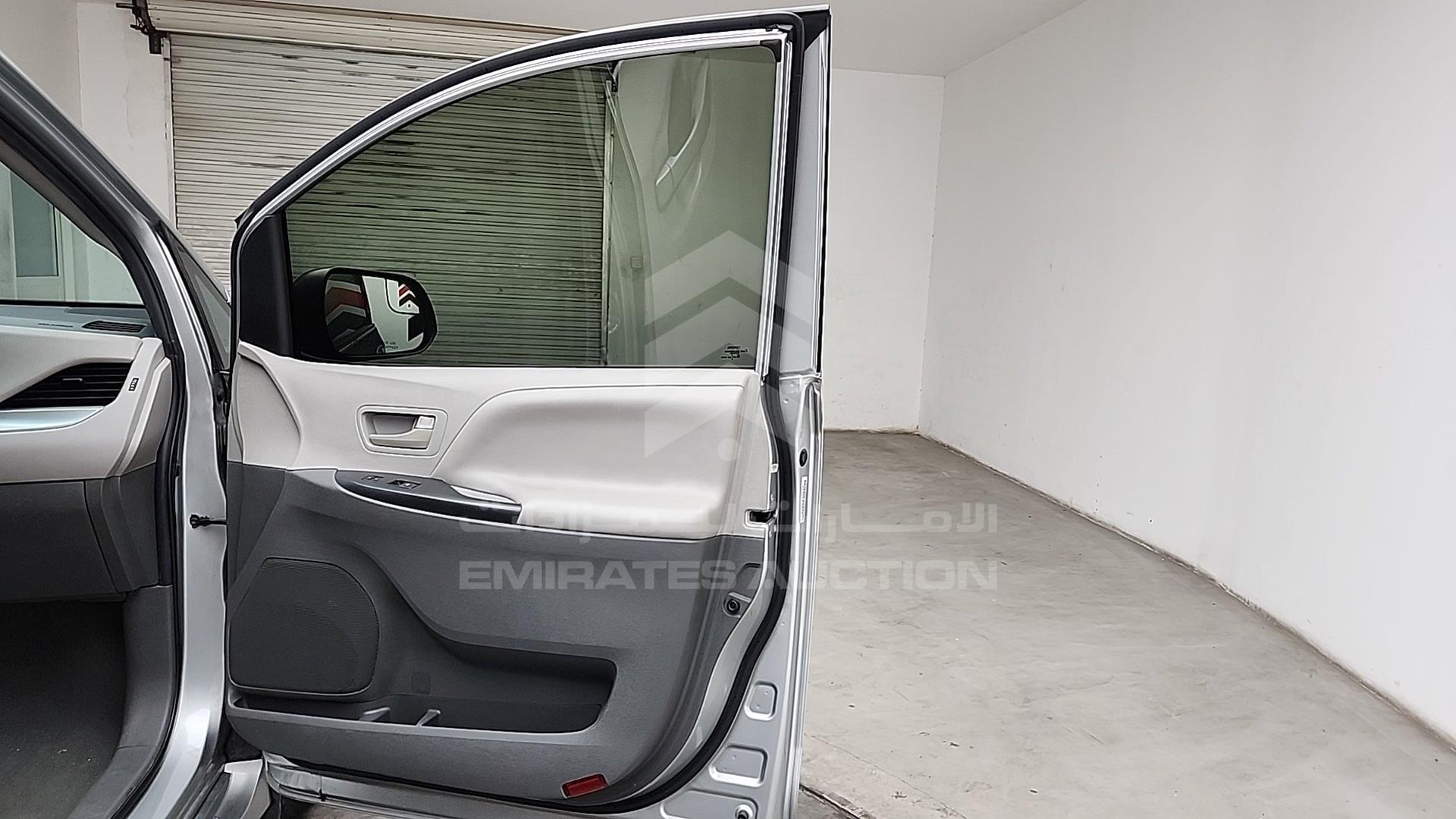 2020 TOYOTA SIENNA VIN: 5TDZZ3DC4LS023172