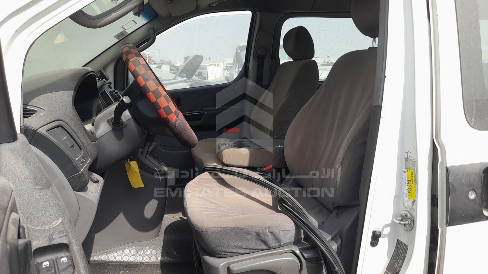 2016 HYUNDAI H1 VIN: KMJWA37R0GU779183