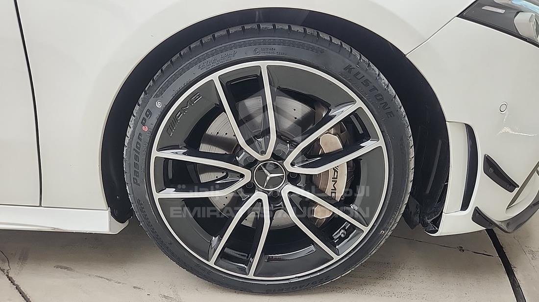 مرسيدس A 35 2020 — الإطار الأمامي الأيمن — صورة 35
