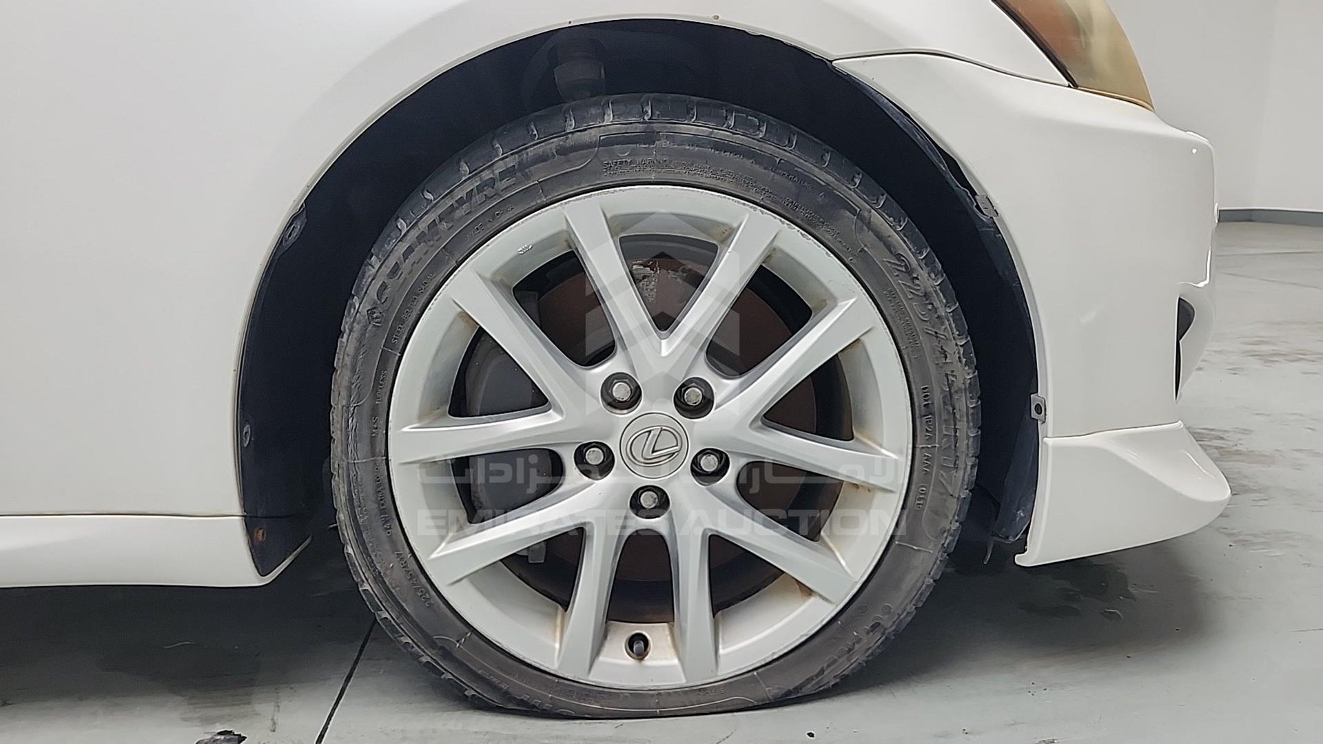2013 LEXUS IS300 VIN: JTHBG2629D5003494
