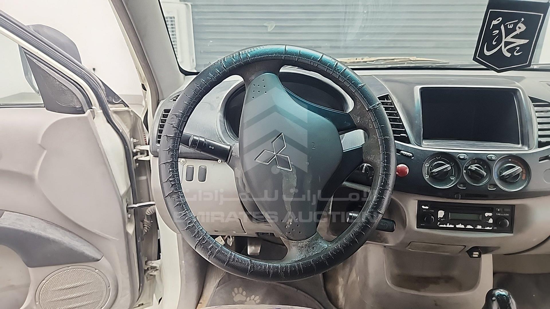2011 MITSUBISHI L 200 VIN: MMBJNKA50BD020626