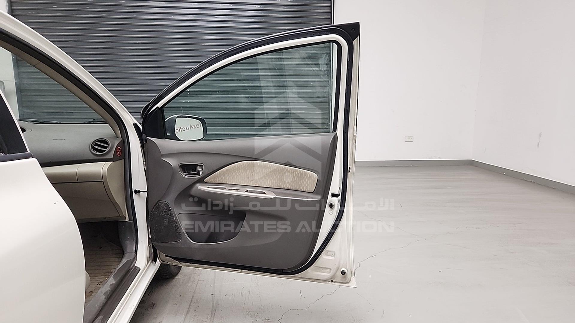2009 TOYOTA YARIS VIN: JTDBW923X91168304