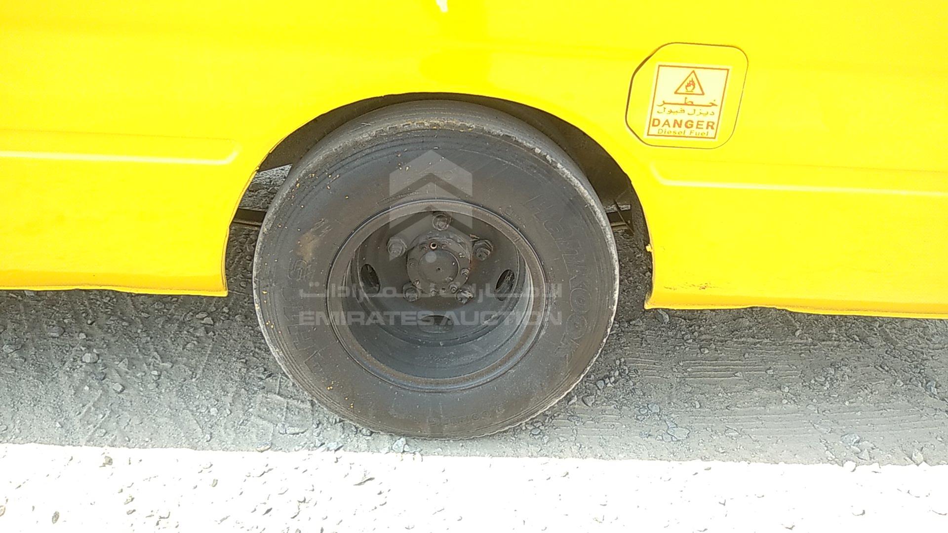 2002 TOYOTA COASTER VIN: JTGFB518921003422