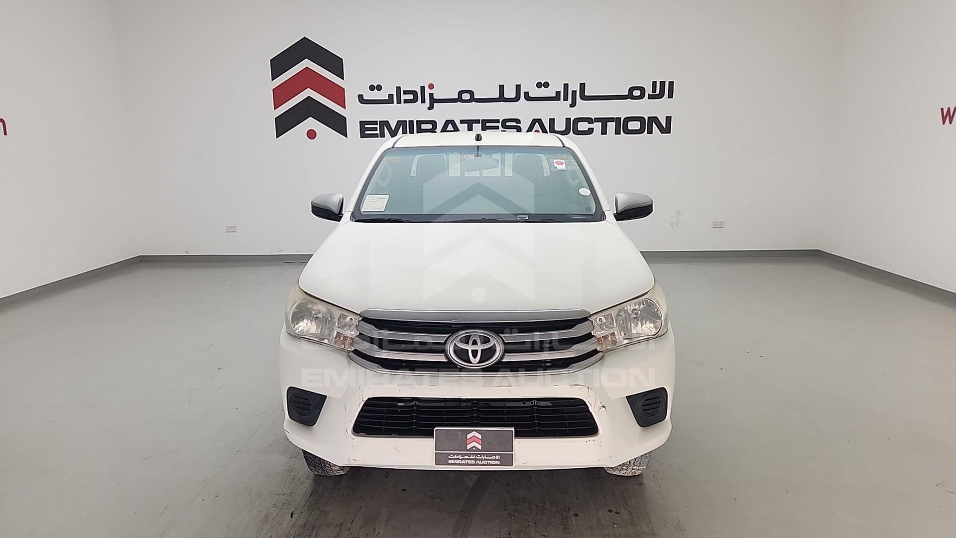2016 TOYOTA HILUX VIN: MR0DX6CD4G0201541