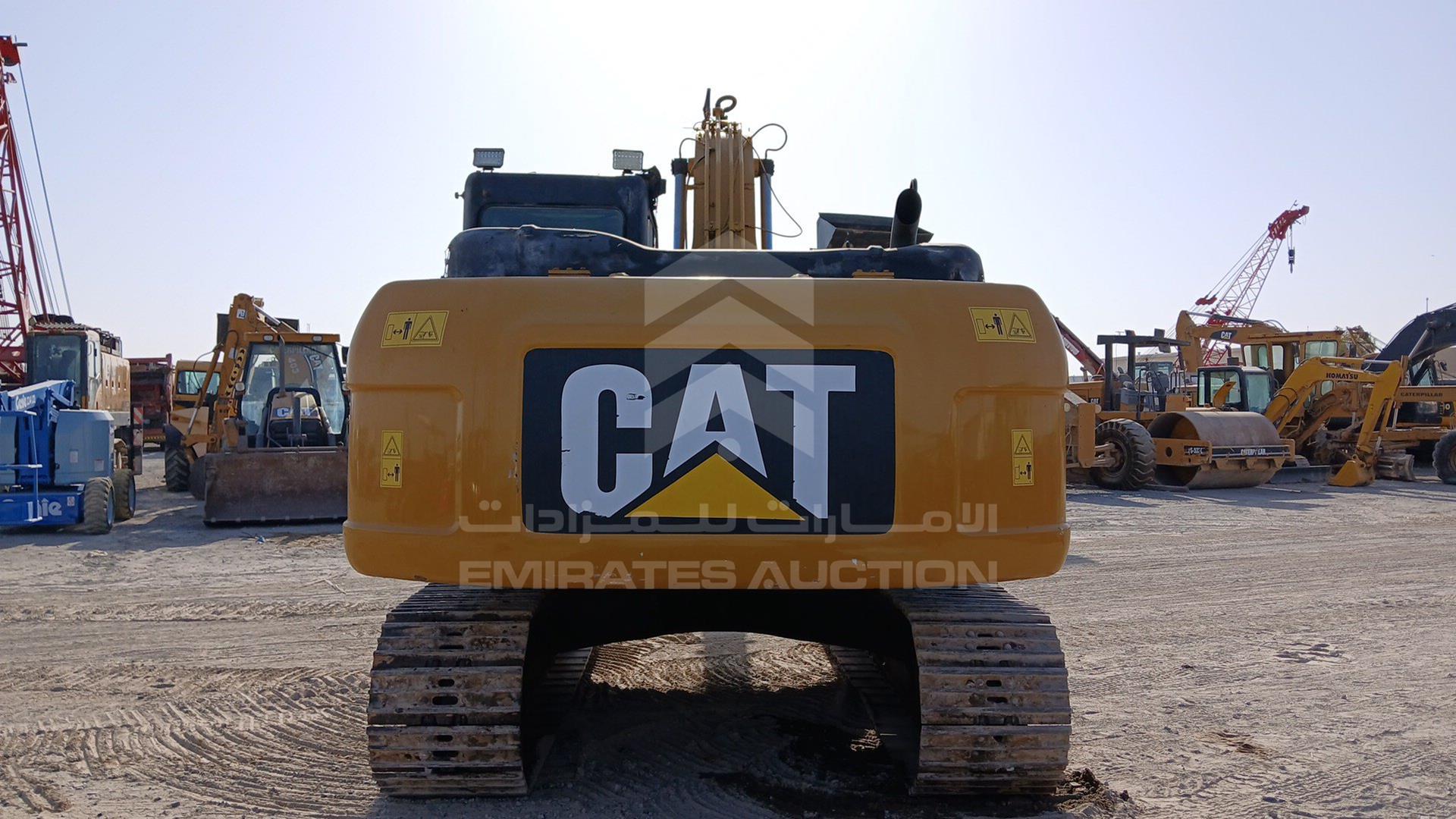 2015 CATERPILLAR 320D VIN: CAT0320DTDNP00354