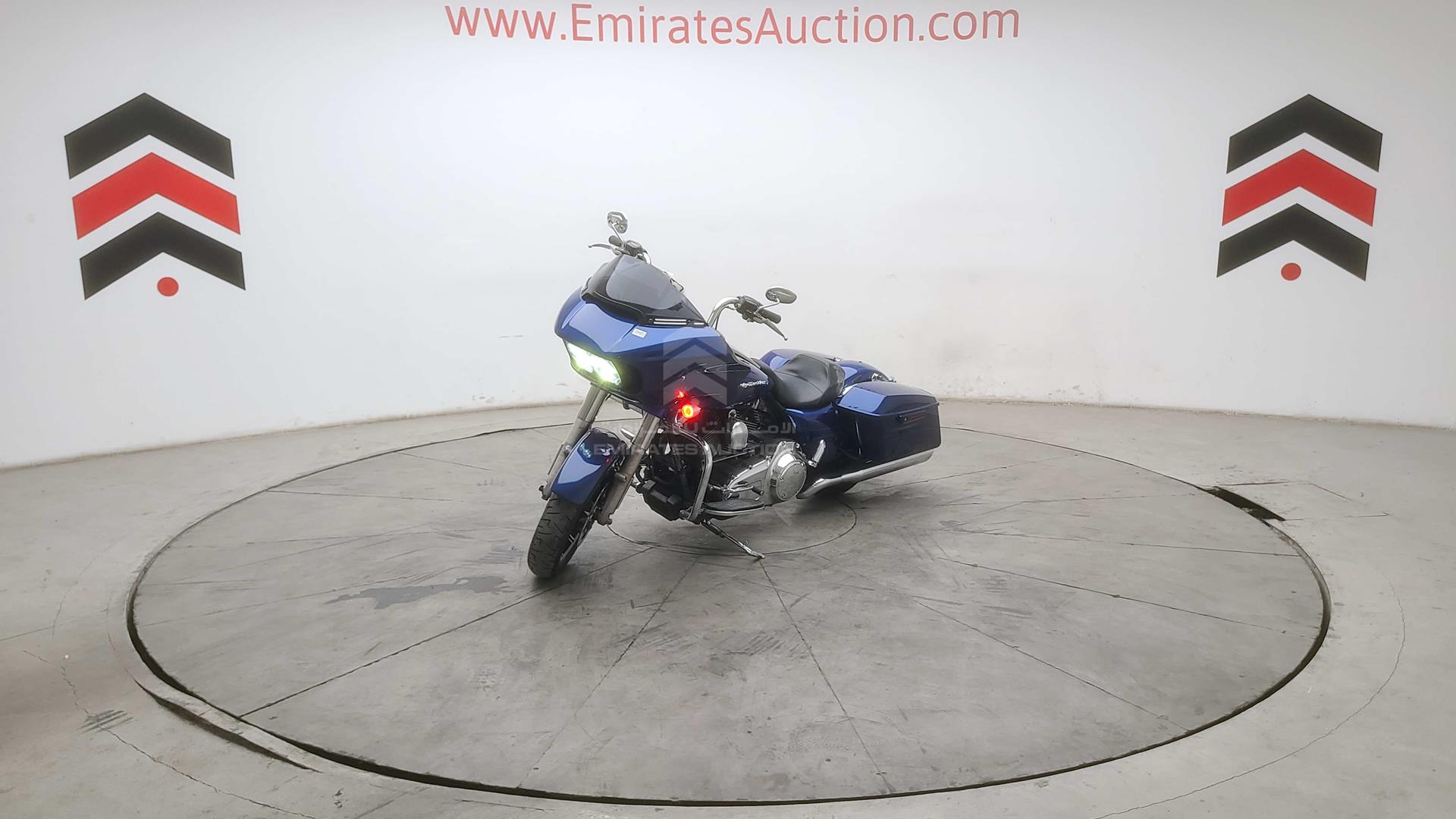 2015 HARLEY-DAVIDSON FLHXS VIN: 1HD1KTM13FB628746