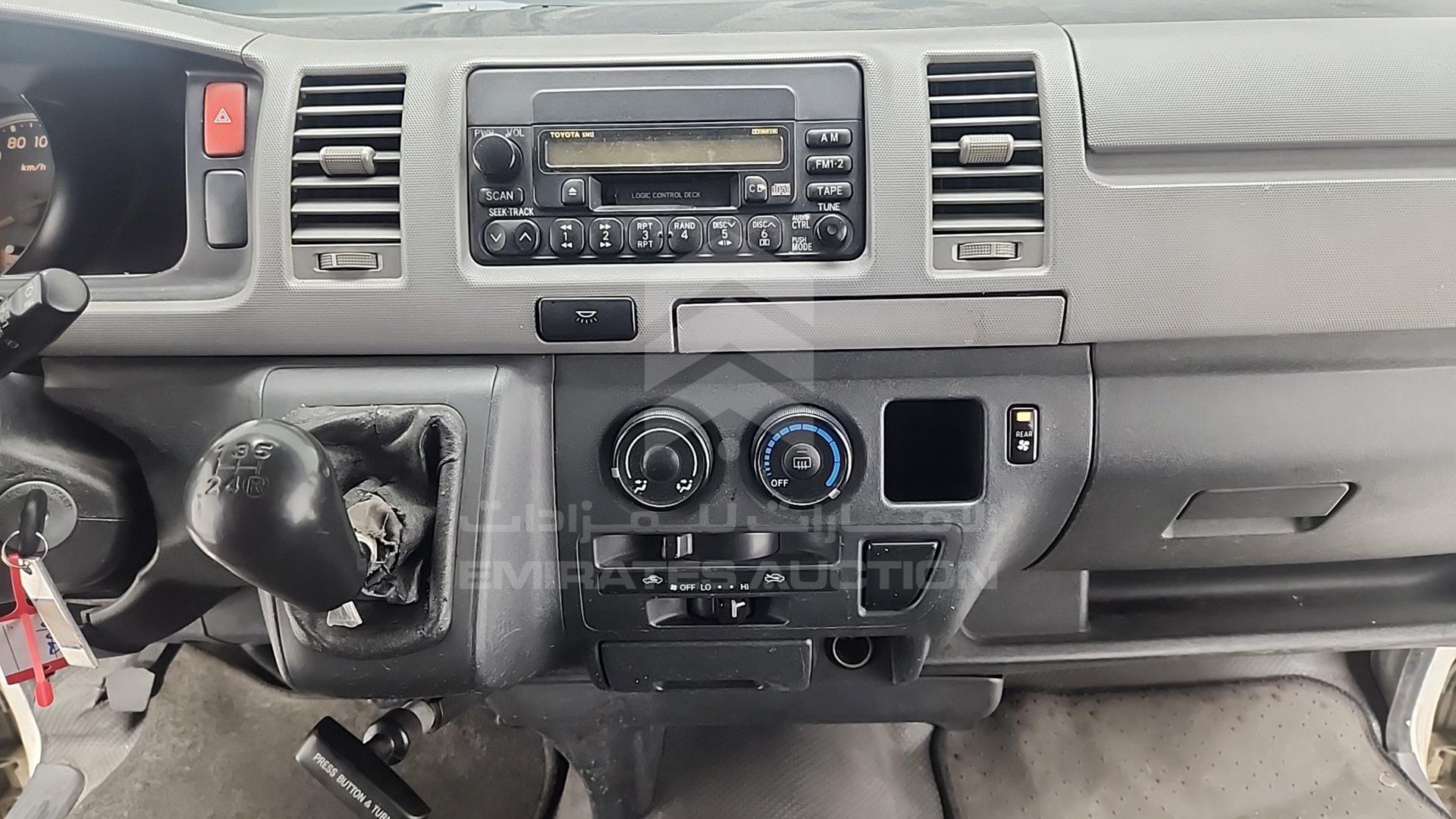 2007 TOYOTA HIACE VIN: JTGJX02P475007625