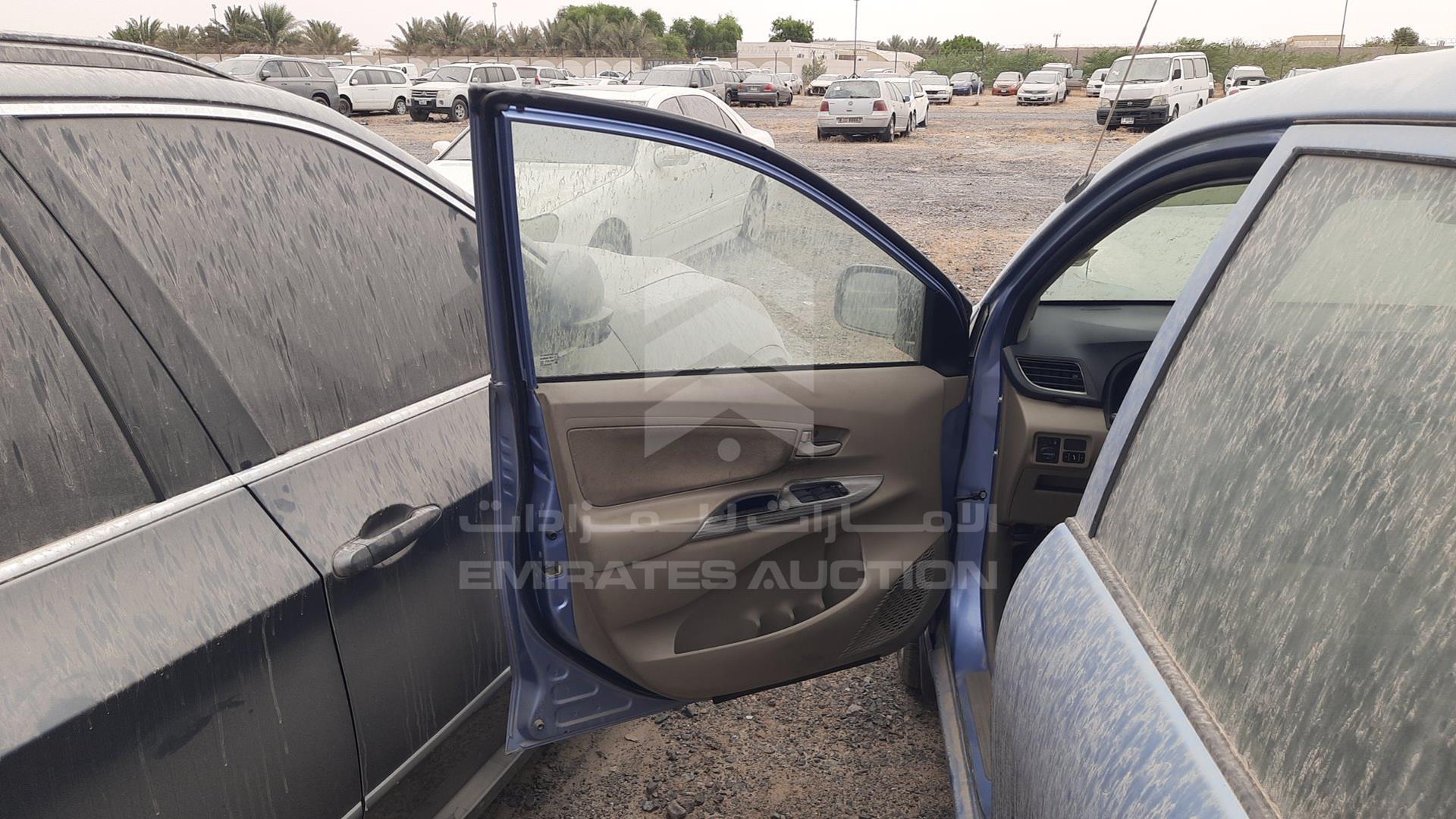 2015 TOYOTA AVANZA VIN: MHKMC13F0FK012179