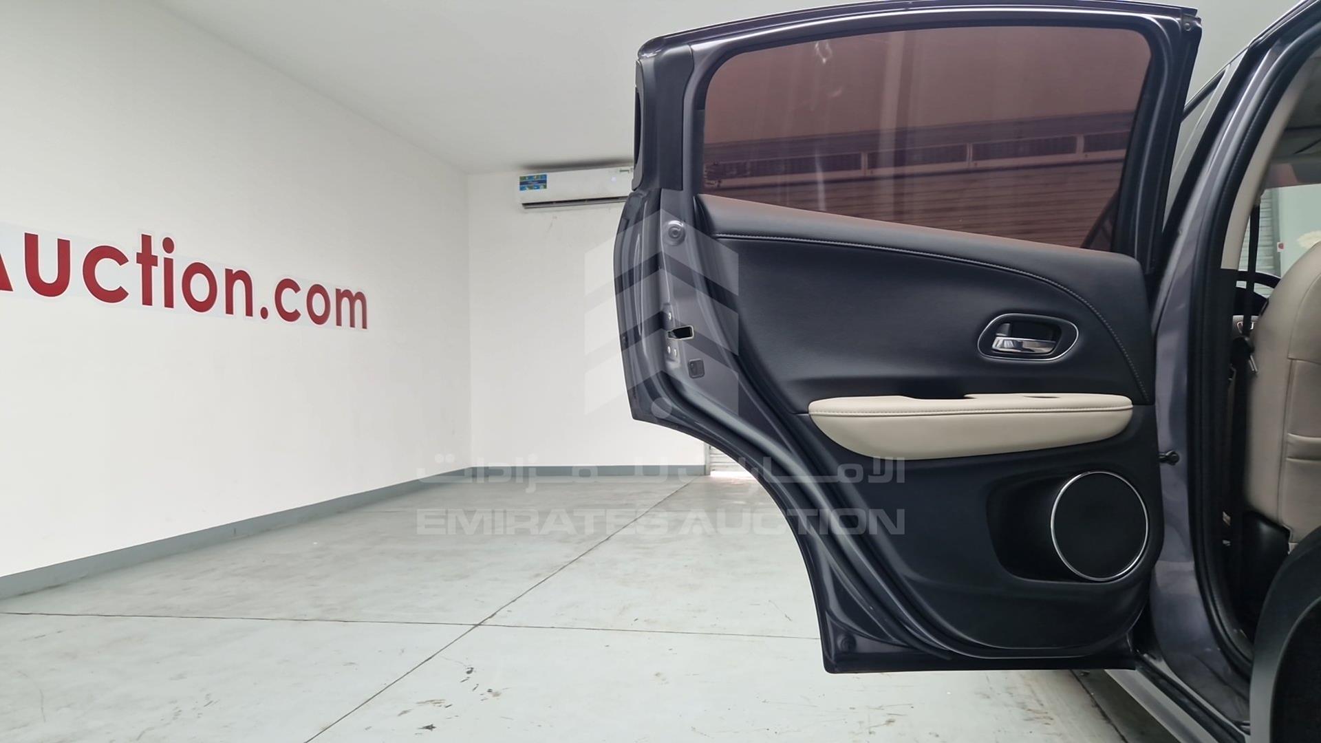 2021 HONDA HRV VIN: MRJRU5872MP010775