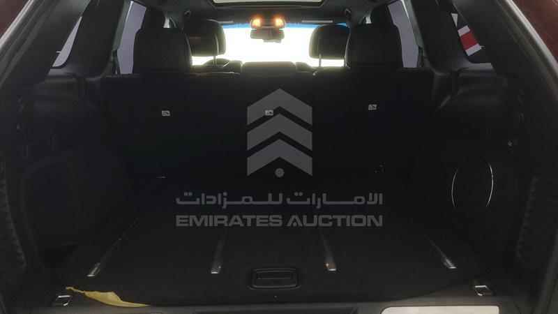 VIN: 1C4RJFJT0EC253275 Auction: EmiratesAuction Lot: 408759 VIN: 1C4RJFJT0EC253275 Jeep Grand Cherokee 2014 RED Photo 34
