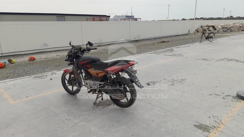MD2A11CZ6FWD40130 Auction: EmiratesAuction Lot: 406806 MD2A11CZ6FWD40130 Bajaj 150 CC 2015 RED Photo 12