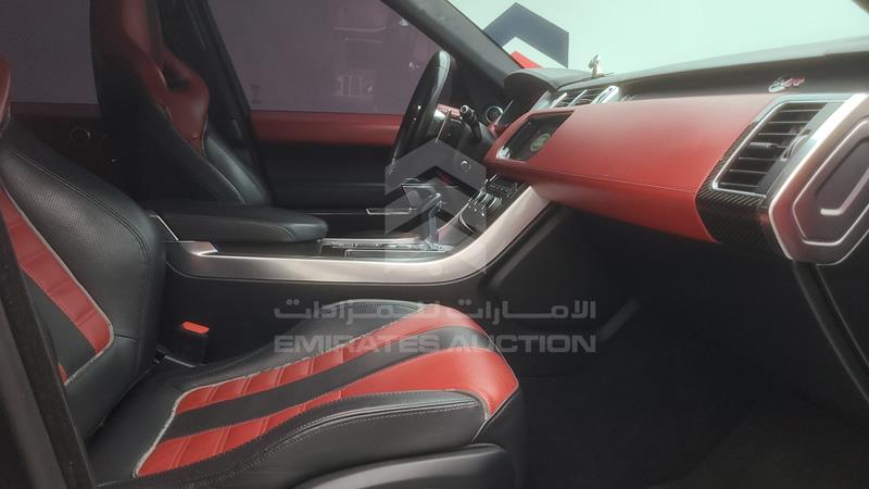 SALWA2EF7GA547408 Auction: EmiratesAuction Lot: 412101 SALWA2EF7GA547408 Range Rover Sport 2016 BLACK Photo 42
