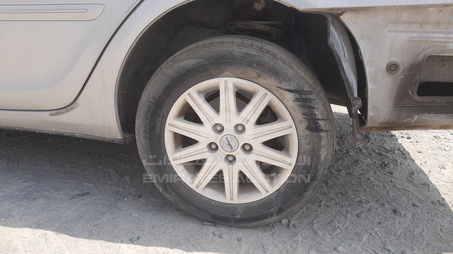2004 TOYOTA CAMRY VIN: 6T1BE32K24X443001