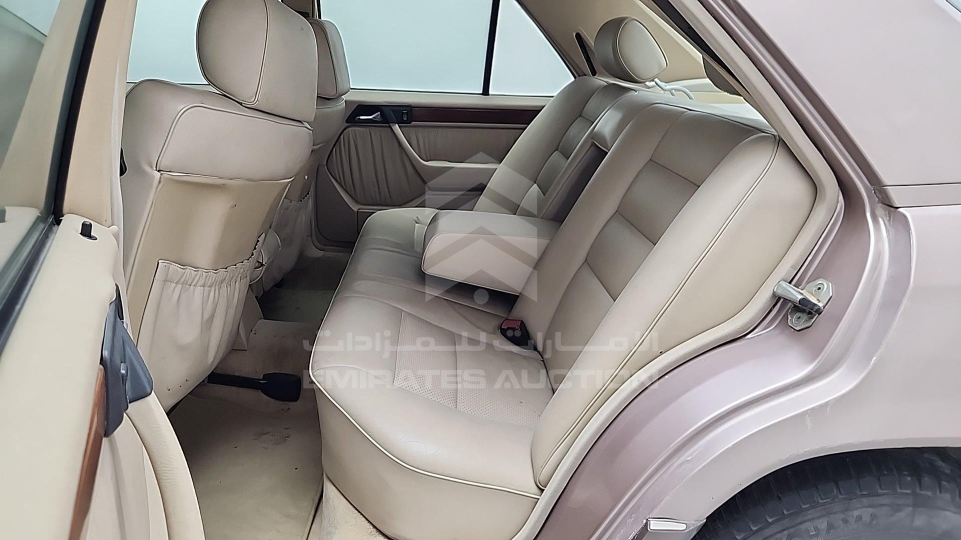 1994 MERCEDES E 280 VIN: WDB1240281C086347