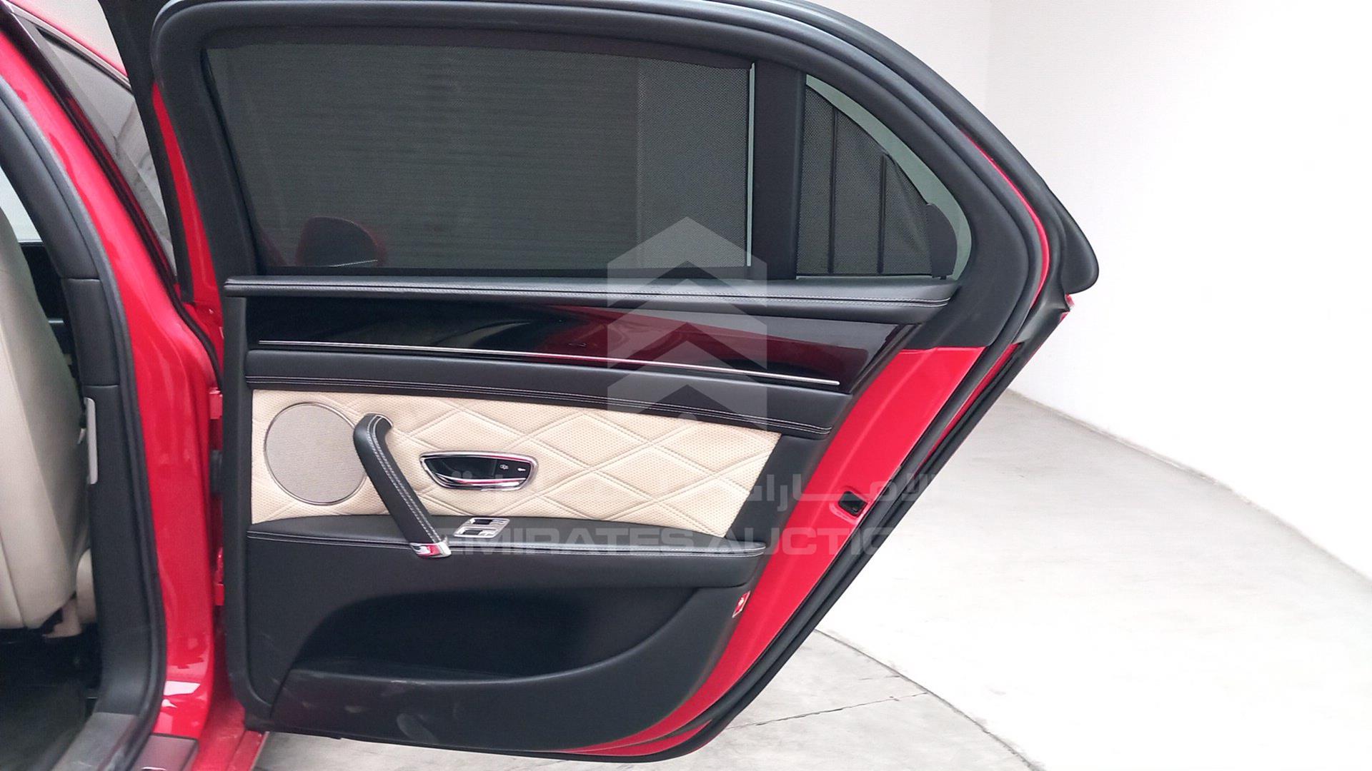 2014 BENTLEY FLYING SPUR VIN: SCBEA5ZA8EC091765