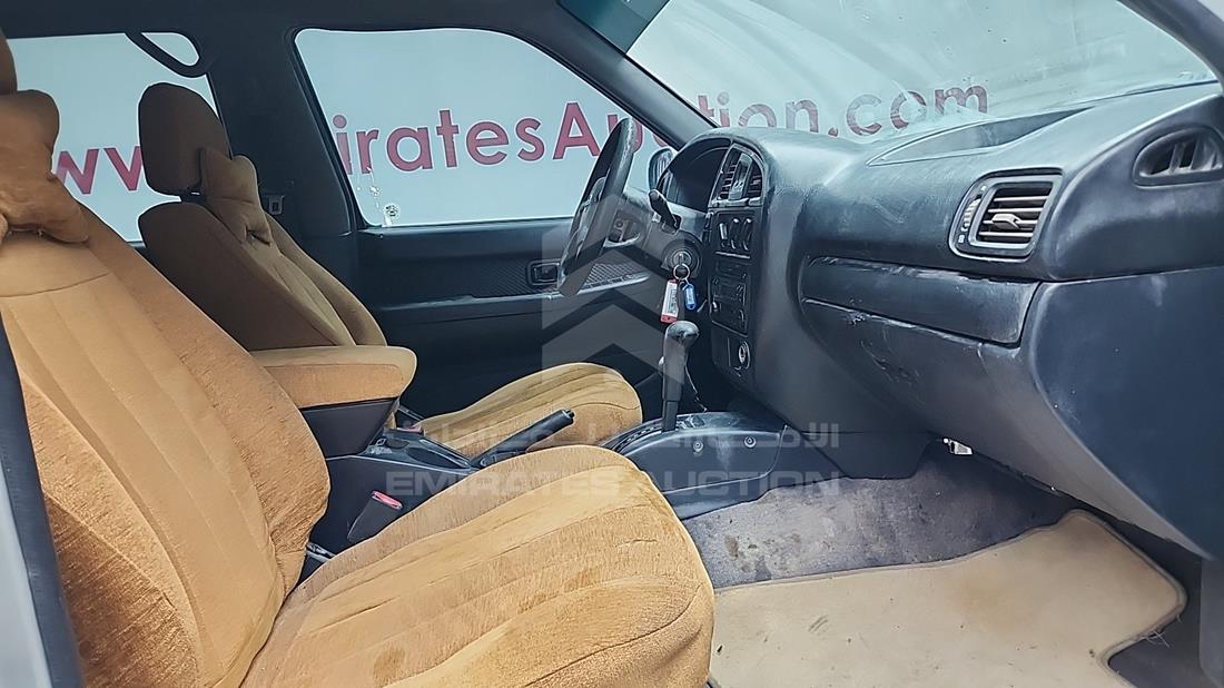 2005 Nissan Pathfinder — Front Right Passenger Seat View — Photo 26