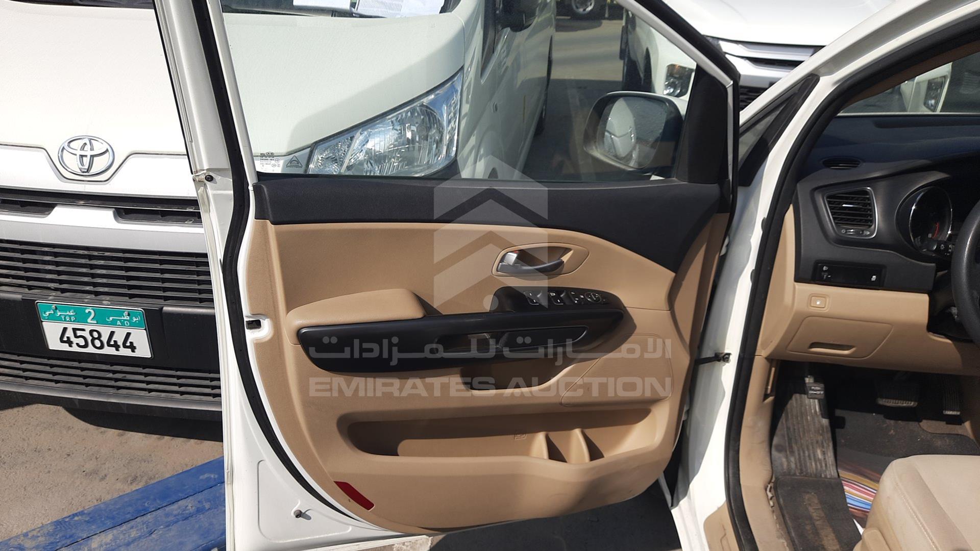 2020 KIA CARNIVAL VIN: KNAMB8121L6645491