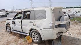 2017 Mitsubishi Pajero — Rear View — Photo 6 — Thumbnail