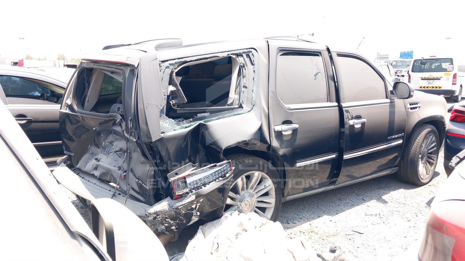 2008 CADILLAC ESCALADE VIN: 1GYFK63828R192242