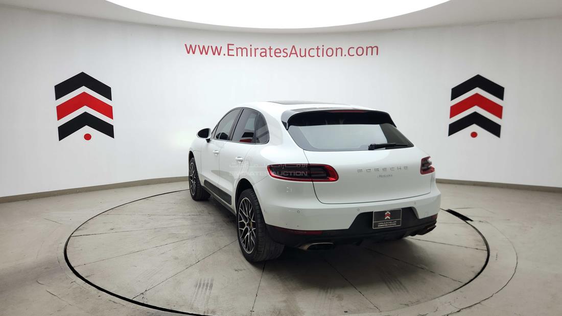 2017 Porsche Macan — Rear Left Angle — Photo 9