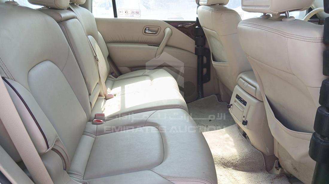 نيسان باترول 2019 — زاوية الراكب الخلفي اليمنى — صورة 23