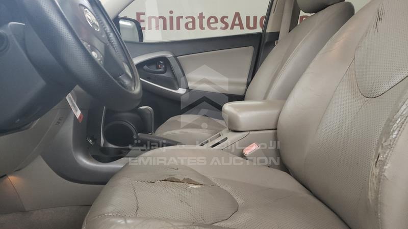 JTMBD31V685175120 Auction: EmiratesAuction Lot: 445927 JTMBD31V685175120 Toyota RAV 4 2008 WHITE Photo 12