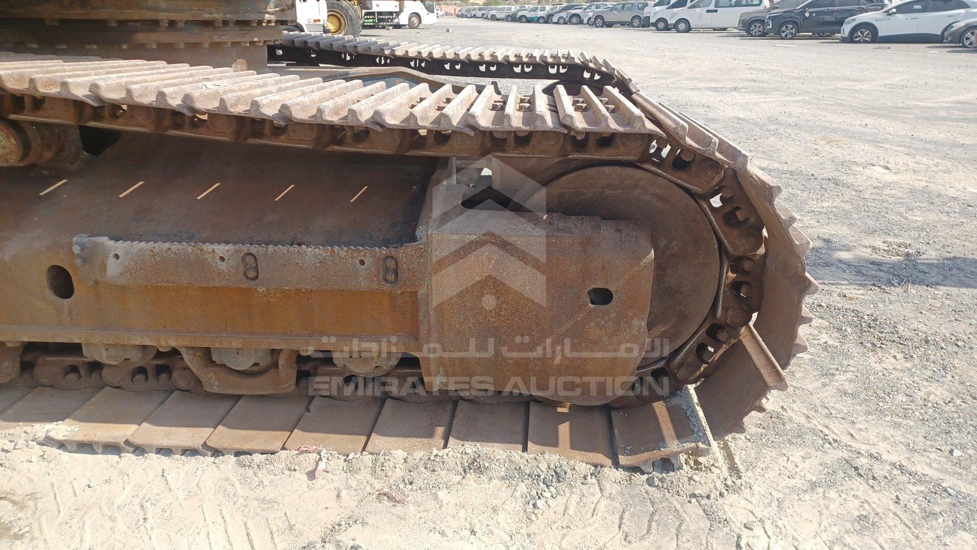2018 KOMATSU PC400LC VIN: KMTPC196HJXJ31237