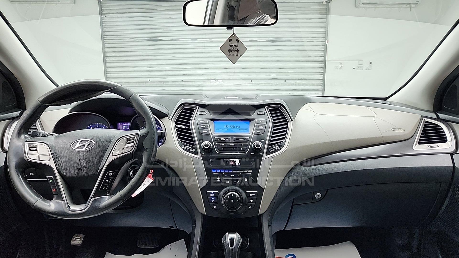 2016 HYUNDAI SANTA FE VIN: KMHSM81E2GU116160