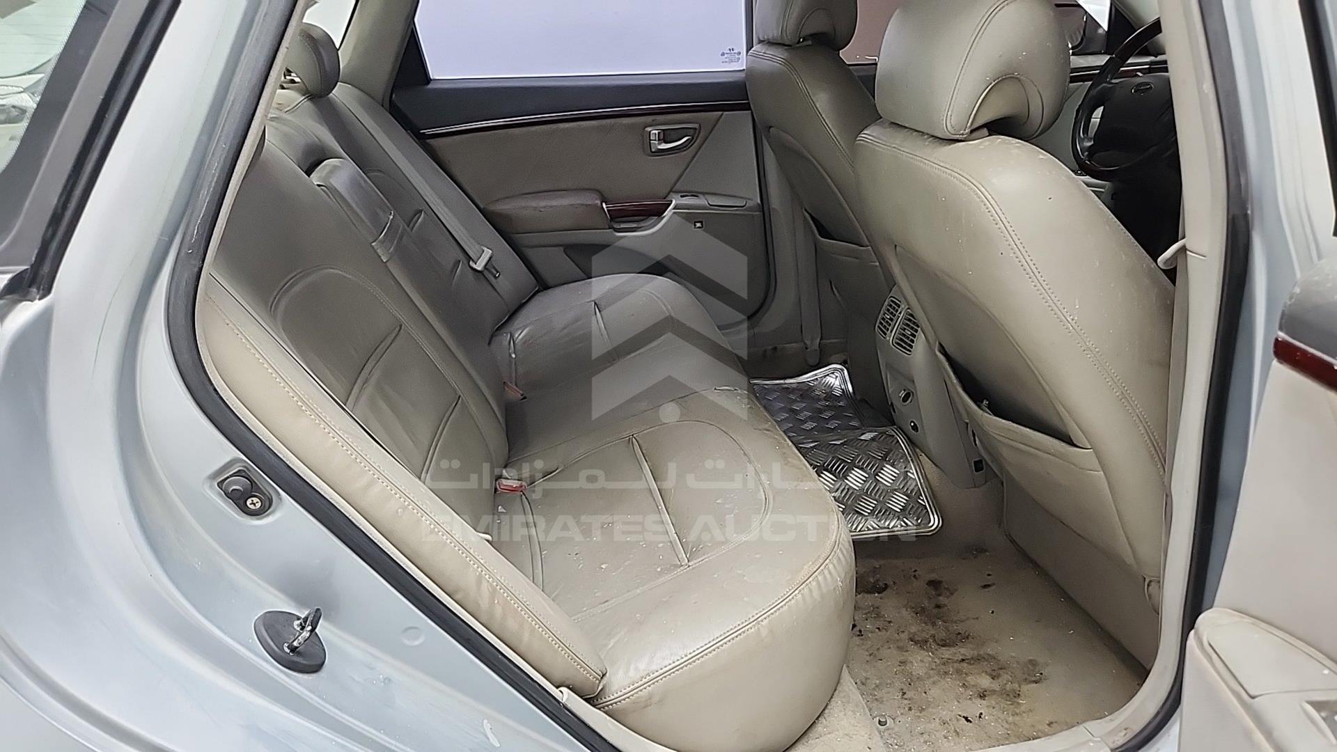 2006 HYUNDAI GRANDEUR VIN: KMHFB41BP6A050816
