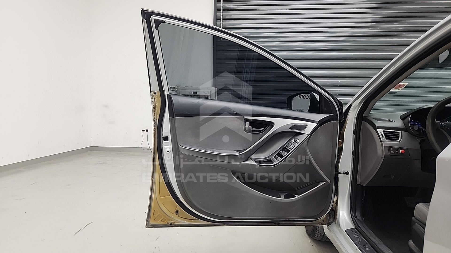 2015 HYUNDAI ELANTRA VIN: KMHDG41C5FU130088