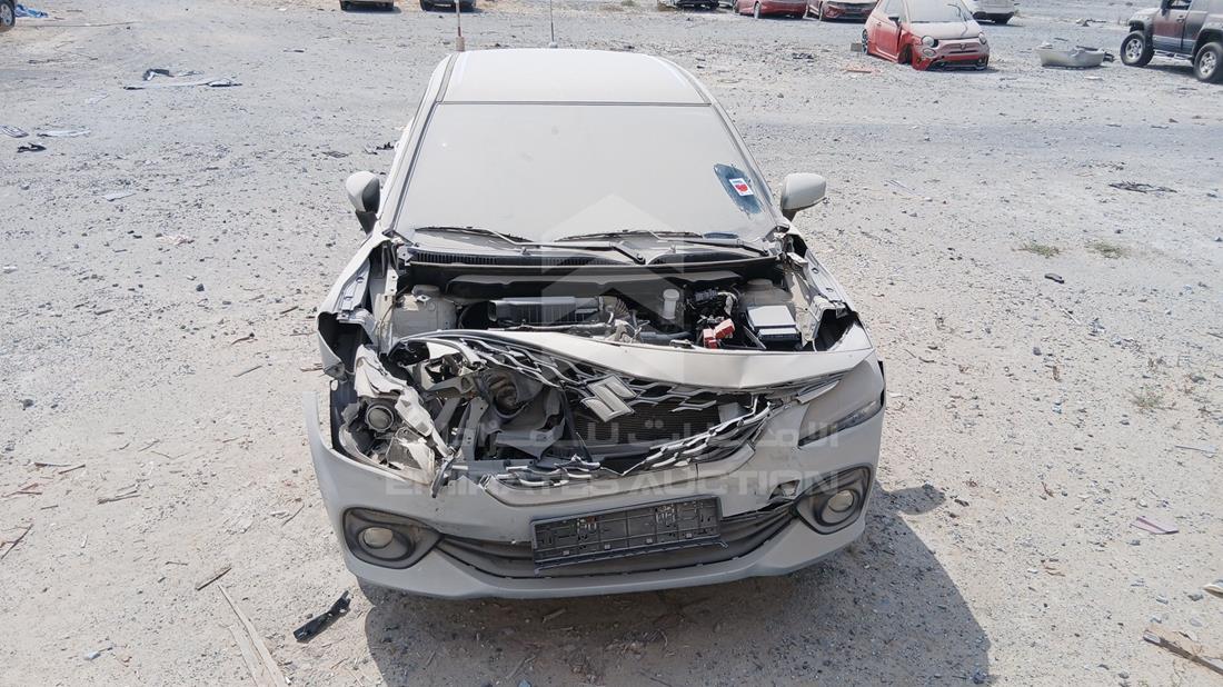 سوزوكي بالينو 2025 — الزاوية الأمامية بالكامل — صورة 1