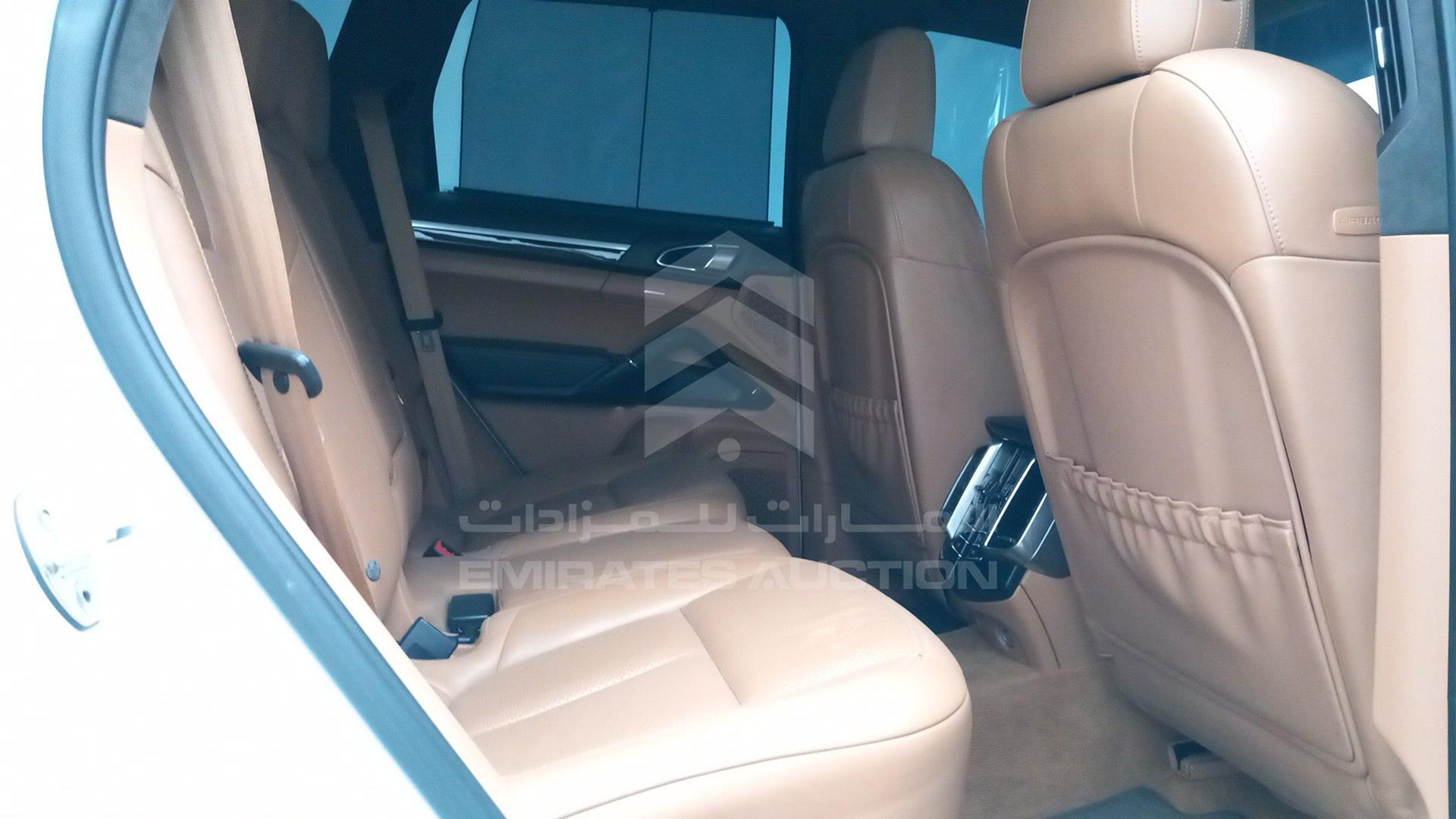 2013 PORSCHE CAYENNE VIN: WP1ZZZ92ZDLA00806