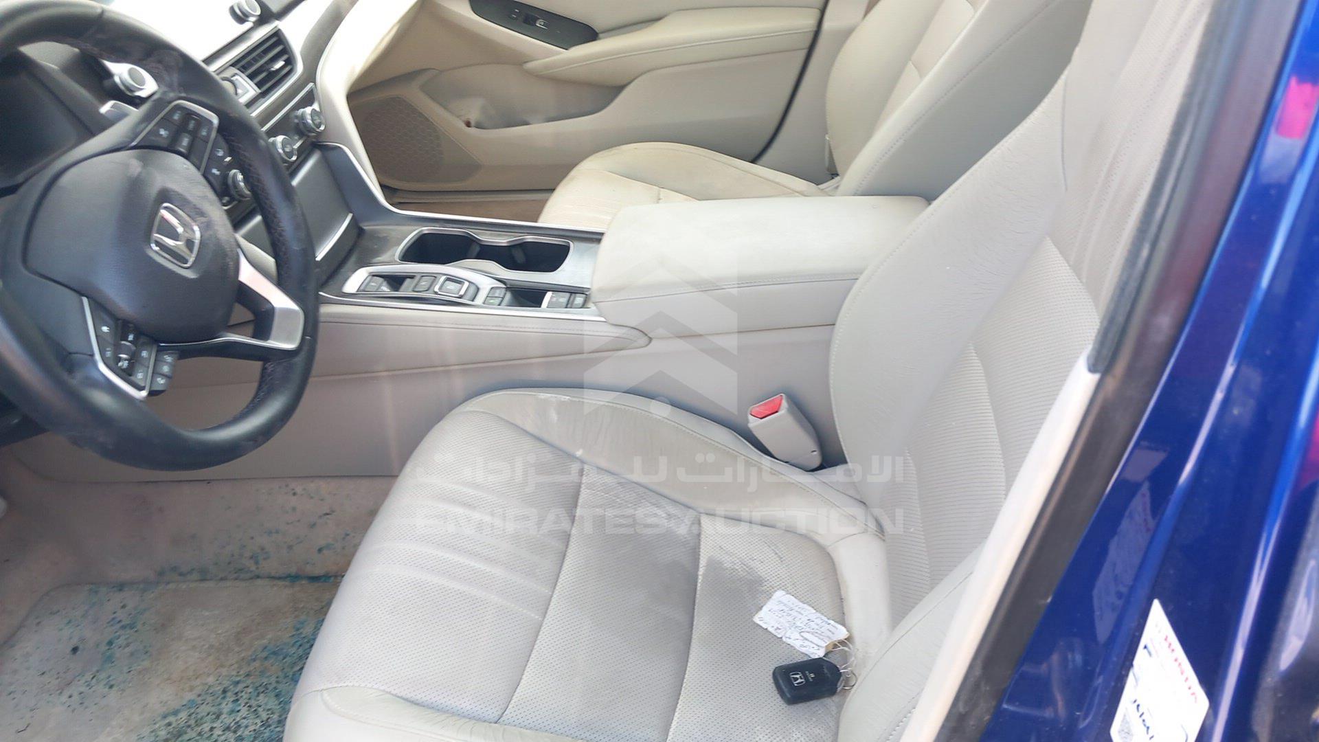 2018 HONDA ACCORD VIN: 1HGCV2638JA600306