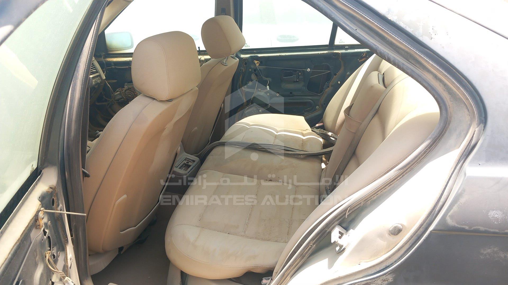 0 BMW --- VIN: WBACD4323TAV37155