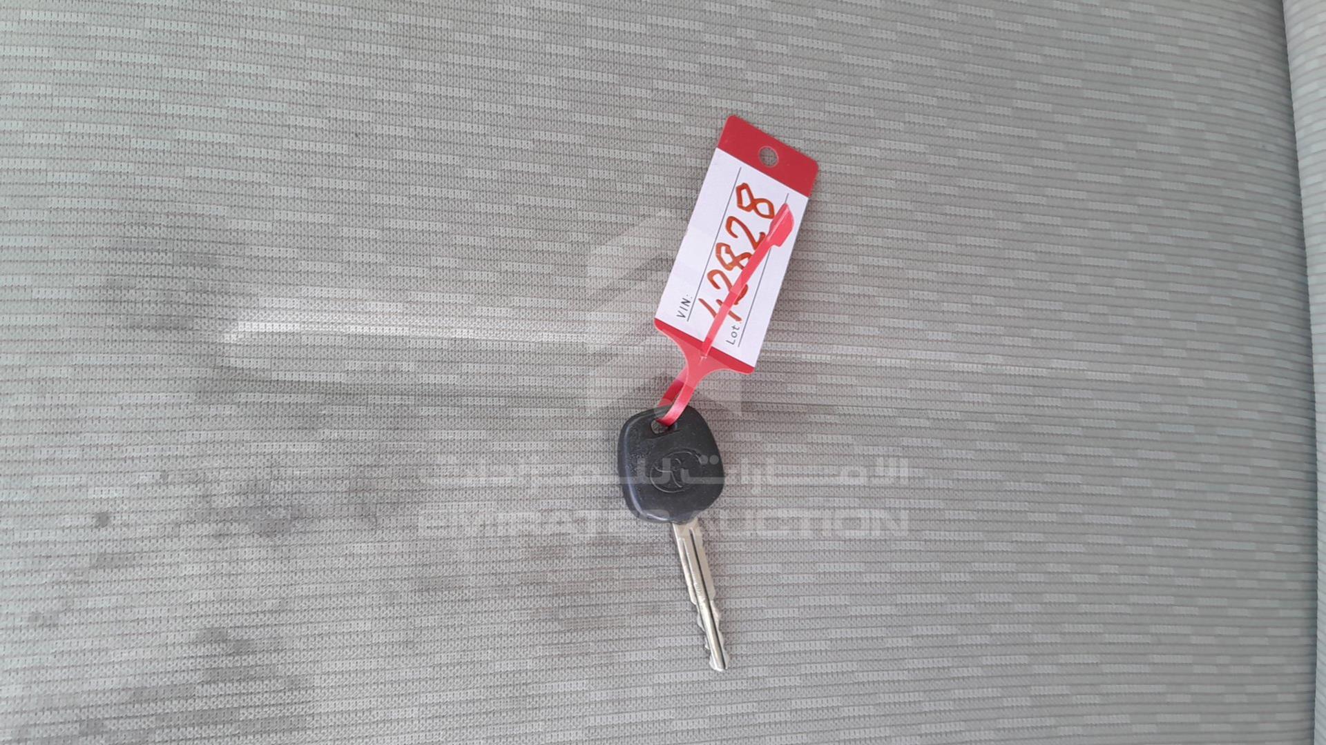 2009 TOYOTA YARIS VIN: JTDBW923394030750