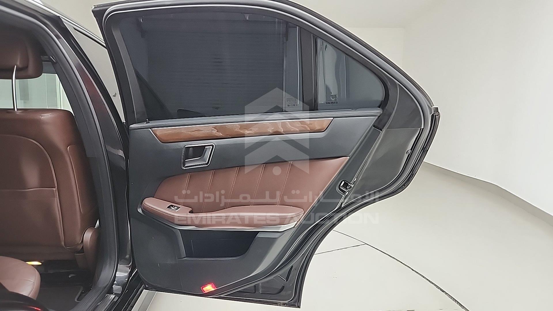 2014 MERCEDES E 300 VIN: WDDHF5FB5EA869417