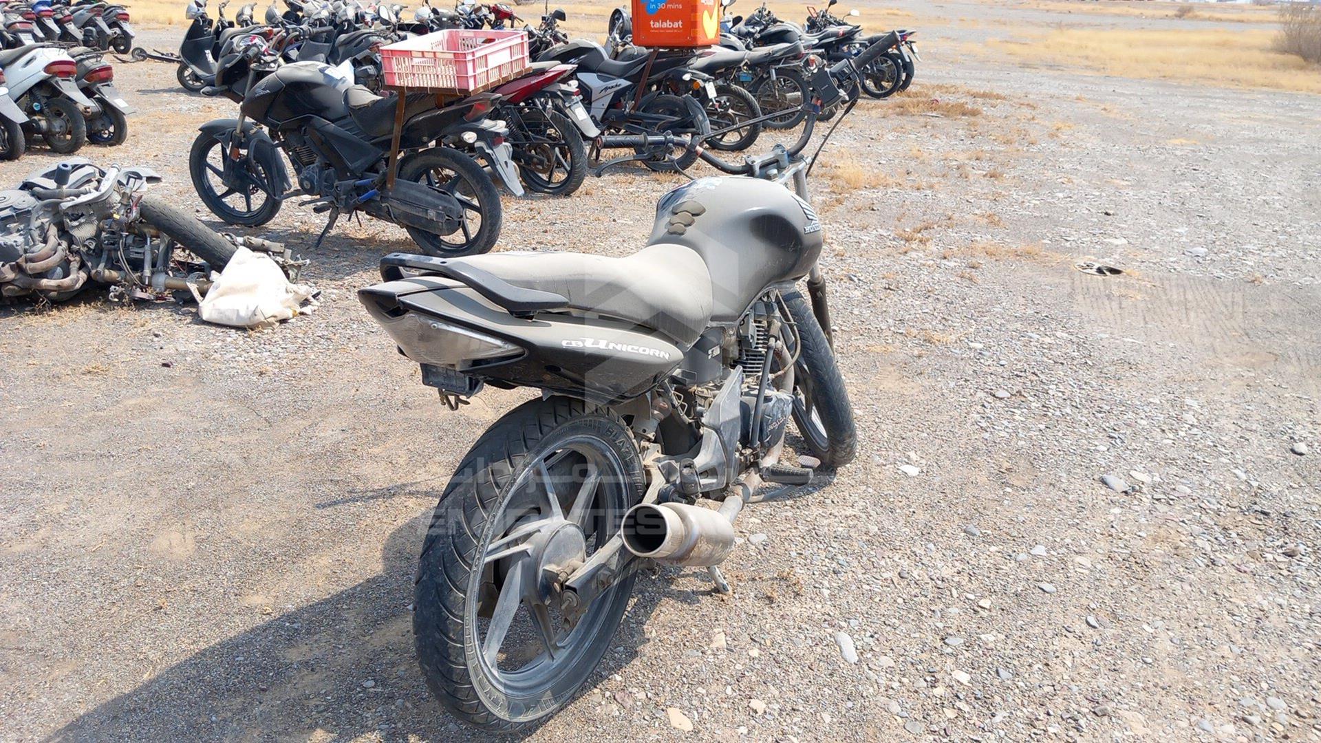 2014 HONDA UNICORN VIN: ME4KC09CME8857000