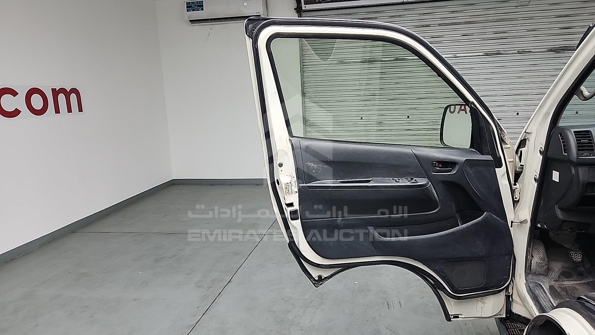 2015 TOYOTA HIACE VIN: JTGRX12P8F8046479