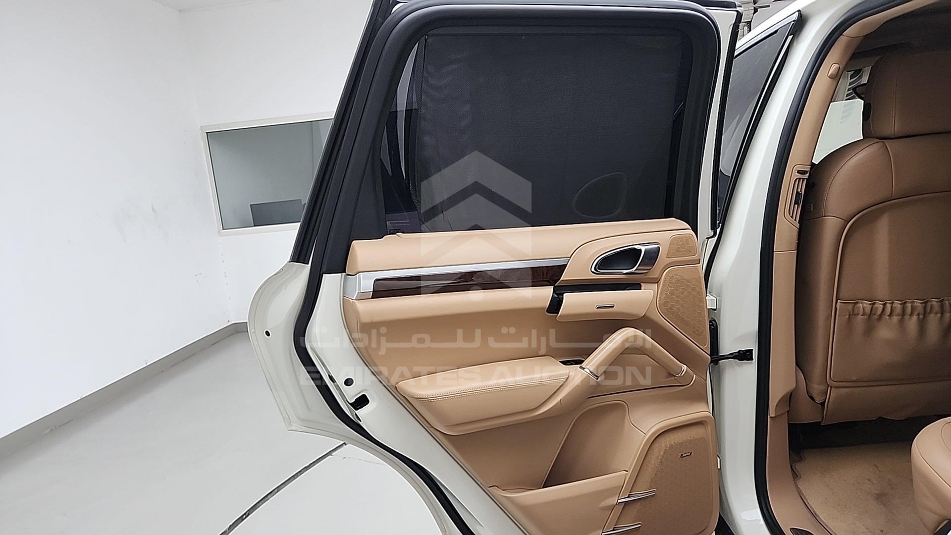 2012 PORSCHE CAYENNE S VIN: WP1ZZZ92ZCLA41900