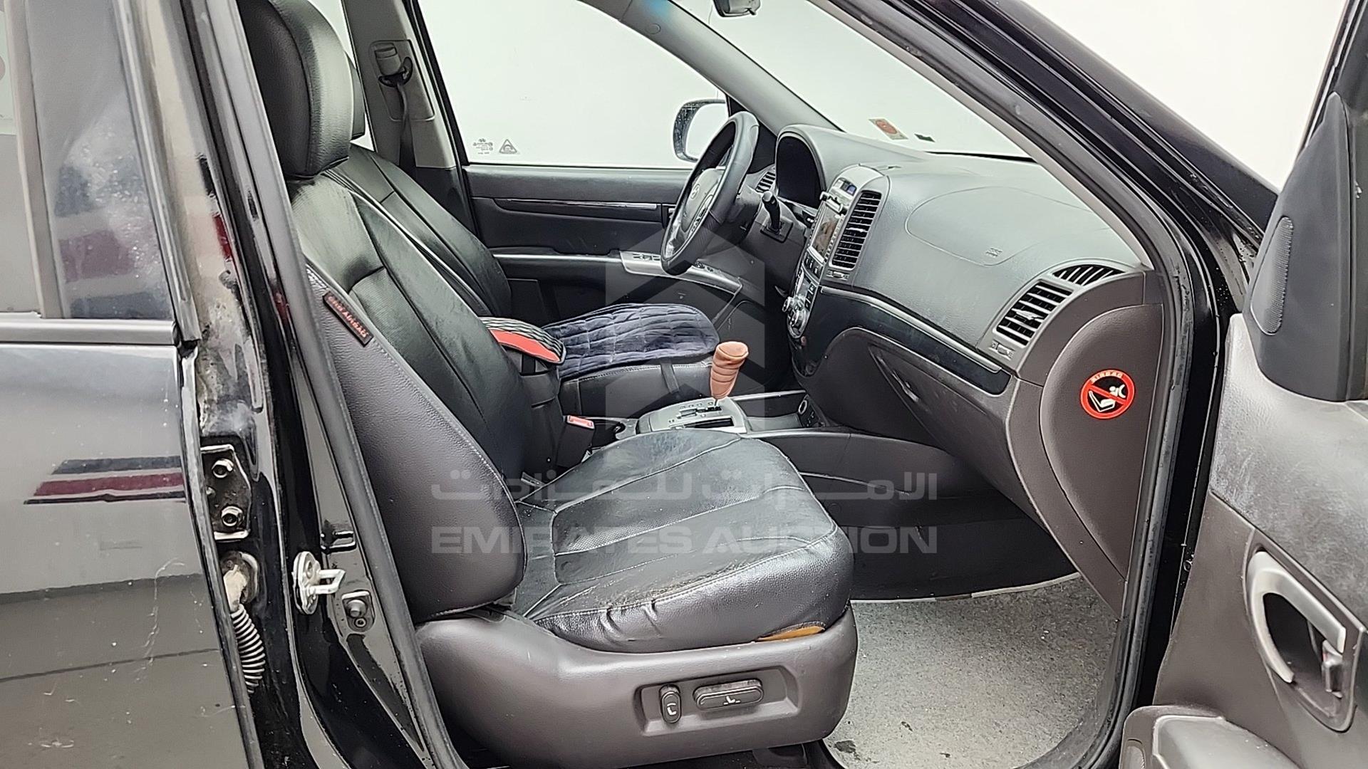 2012 HYUNDAI SANTA FE VIN: KMHSH81G8CU870180