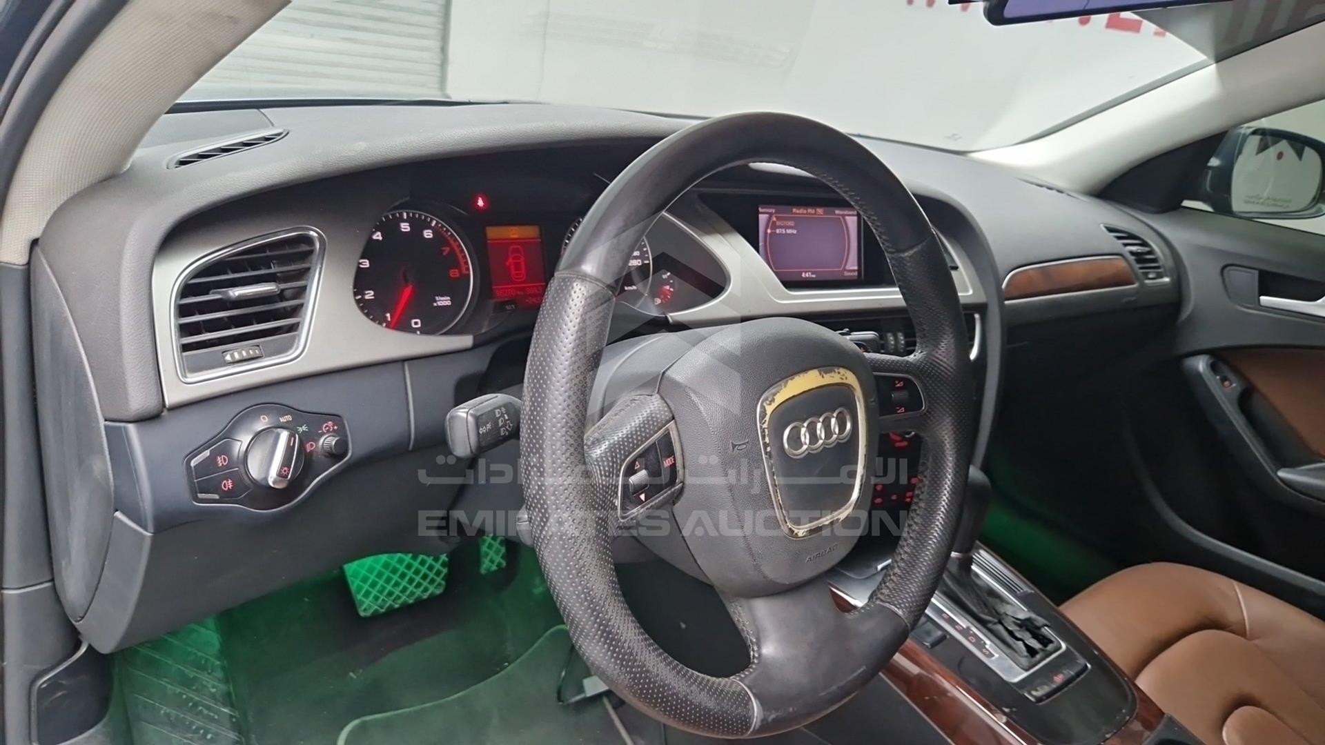 2011 AUDI A4 VIN: WAUAFC8K0BA122197