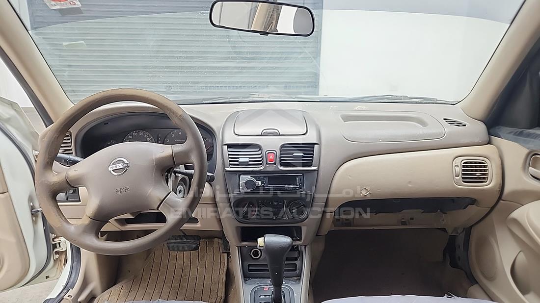 2004 Nissan Sunny — Full Dashboard View — Photo 16
