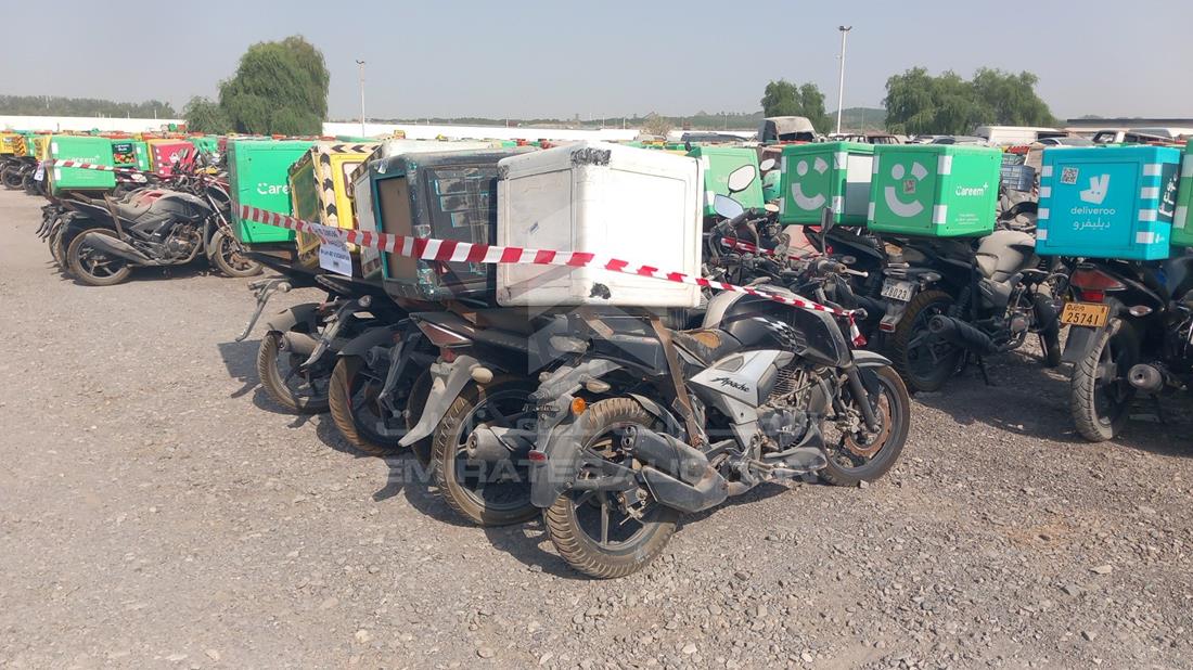 5 Motorbikes — Rear Right Angle — Photo 10