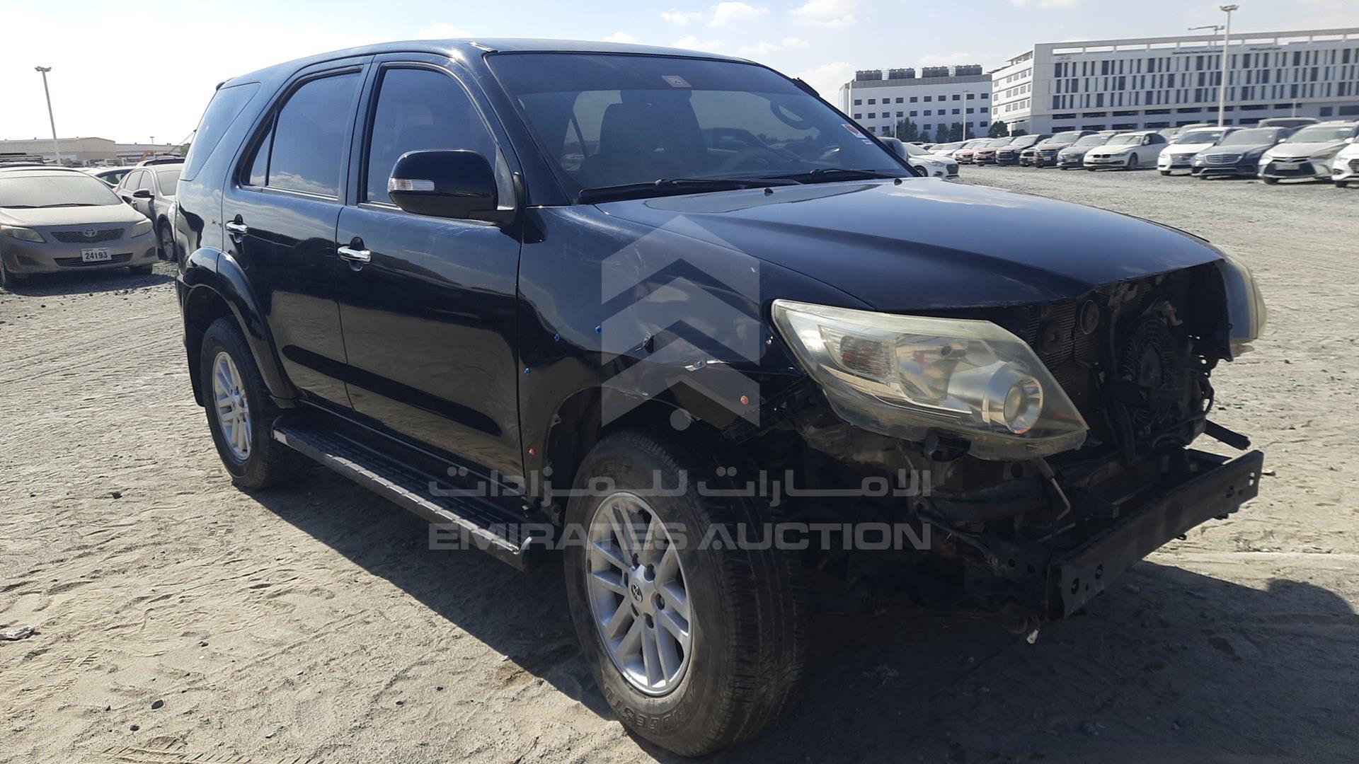 2015 TOYOTA FORTUNER VIN: MHFYX59G8F8072364