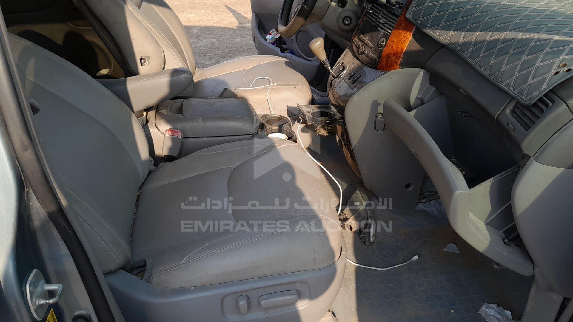 2010 TOYOTA SIENNA VIN: 5TDYK4CC9AS302282