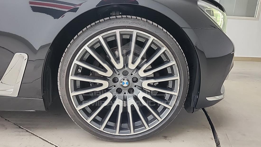 2016 BMW 740 LI — Front Right Tyre — Photo 35