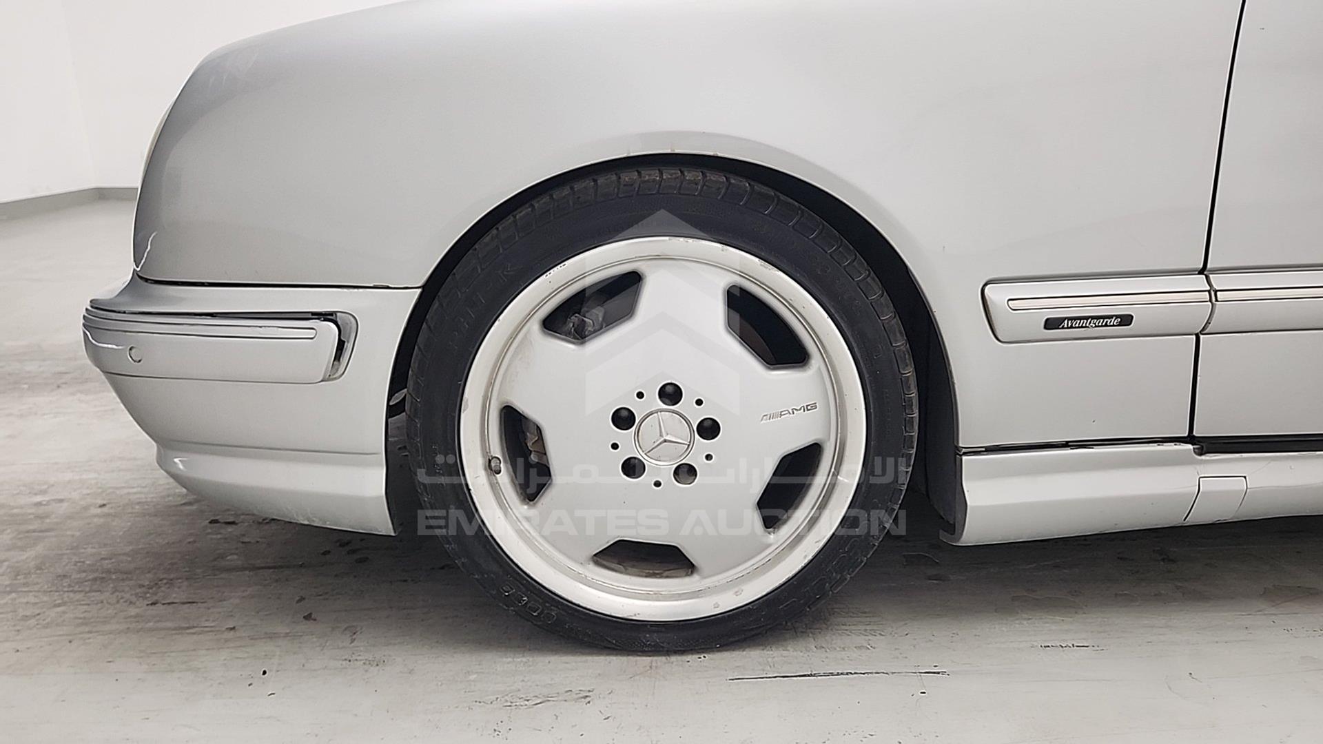 2001 MERCEDES E 55 AMG VIN: WDB2102741B309008